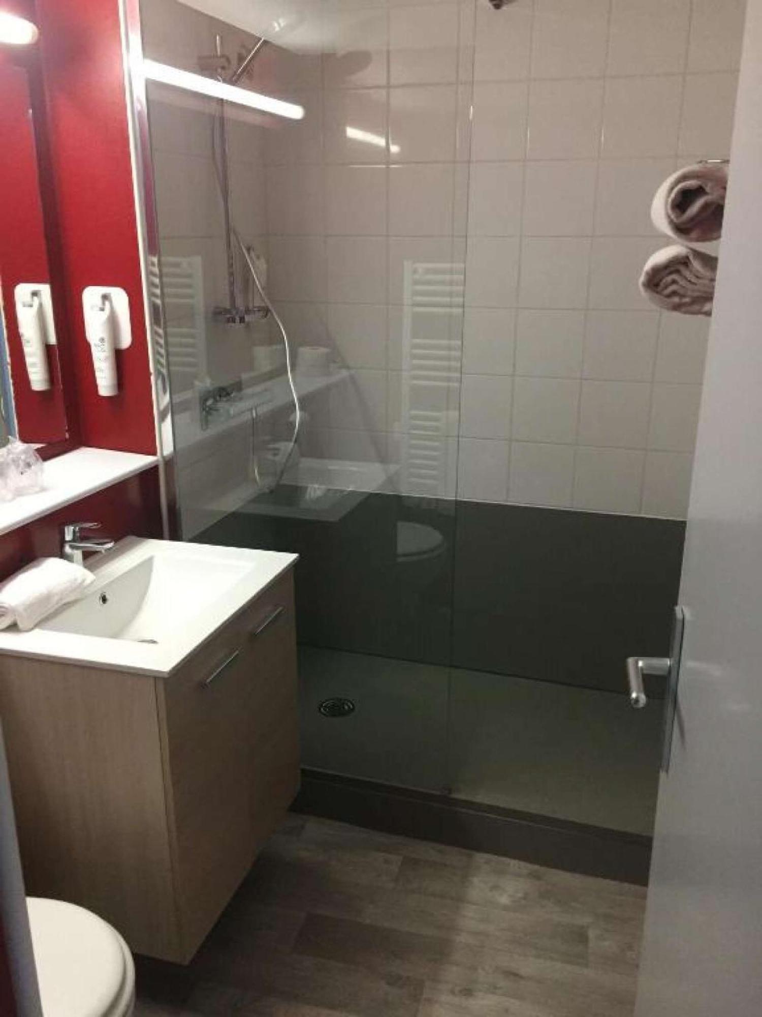 Brit Hotel Confort Morlaix Saint-Martin-des-Champs  Εξωτερικό φωτογραφία