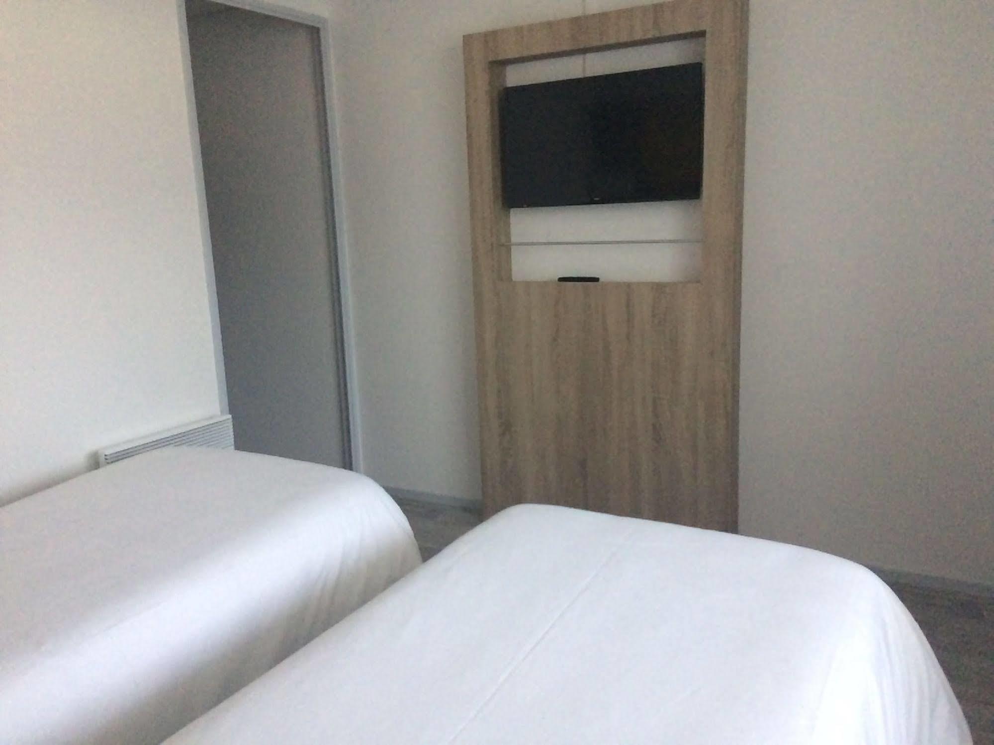 Brit Hotel Confort Morlaix Saint-Martin-des-Champs  Εξωτερικό φωτογραφία